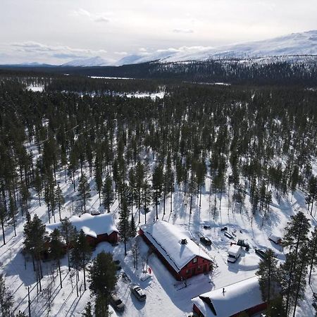 Готель Kyroen Loma Екстер'єр фото